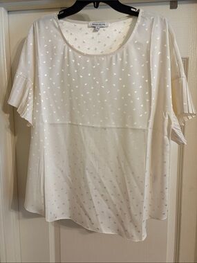 Rose & Olive Cream Heart-Print Pleated Sleeve Blouse size Large